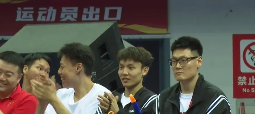 徐杰PK高