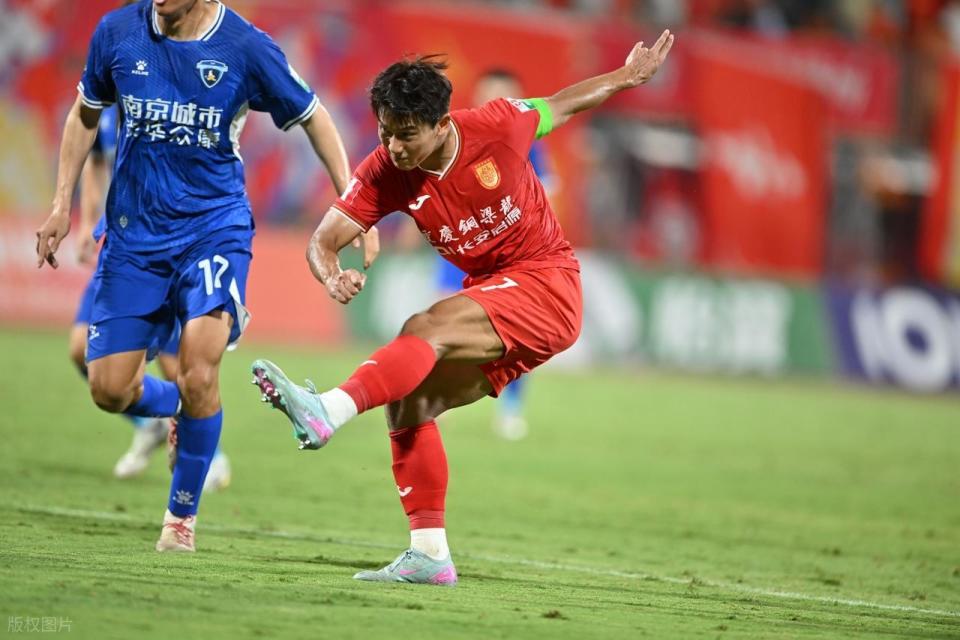 依然继续保, 向余望带球, dingy