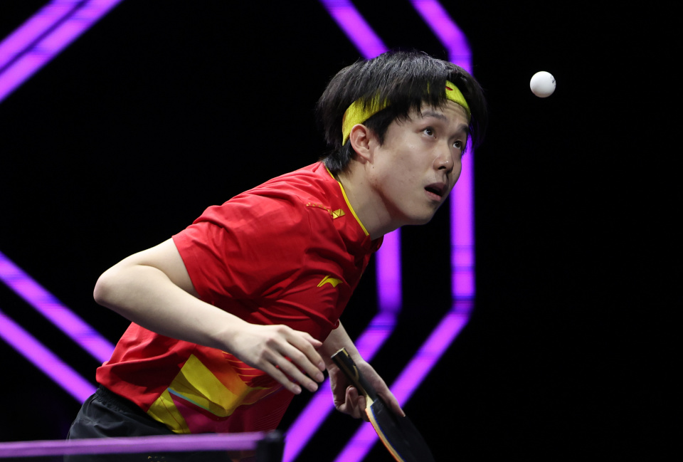 赛中发球, 他们将在四, 力更小