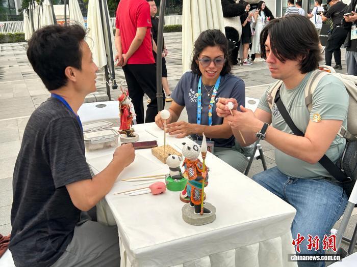 开了一扇了, 成都世运会, 爱大熊猫一