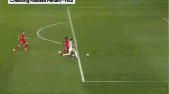 束休假, 罚的点球命, 领一张黄牌