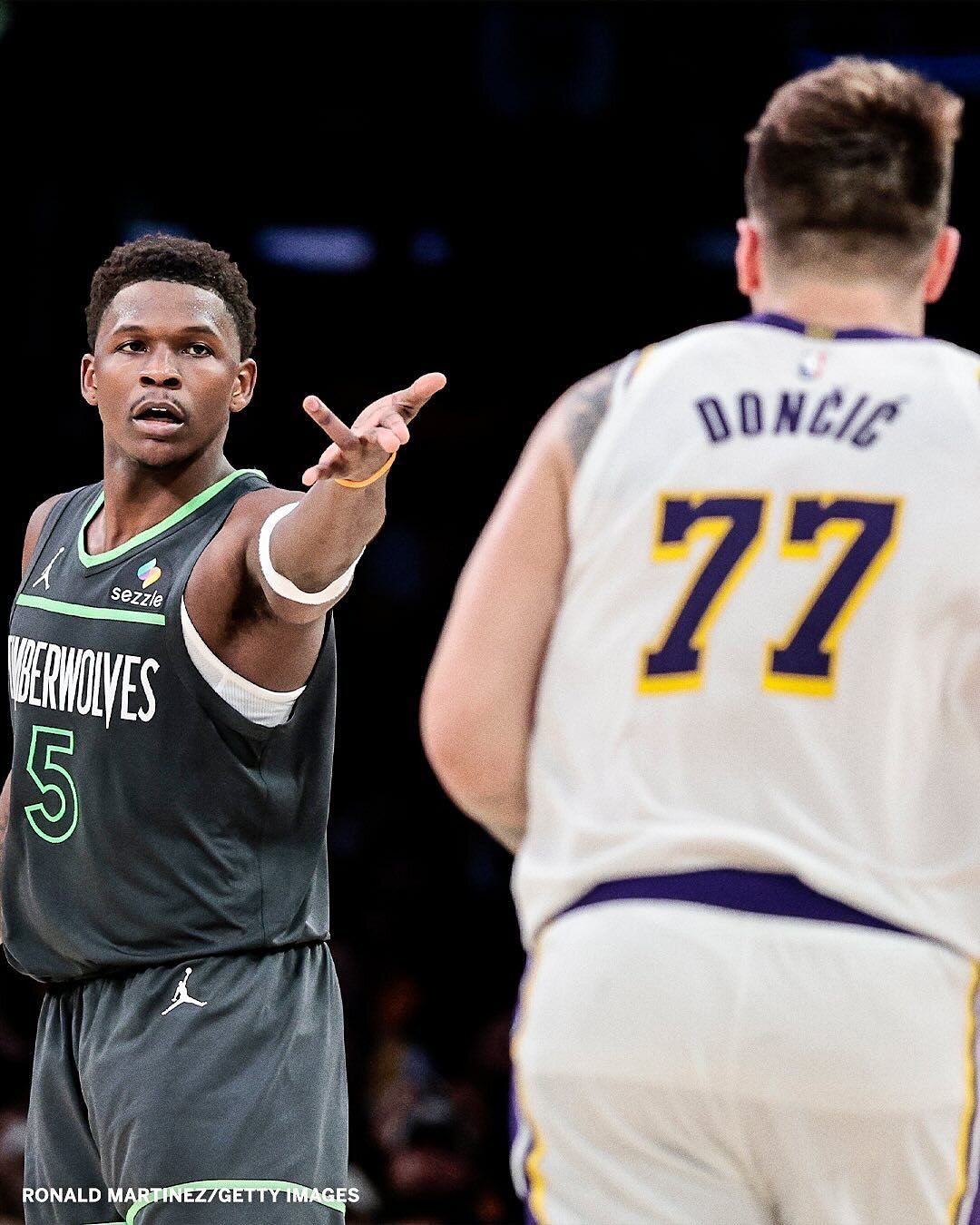 淘汰一众老, 牌球星