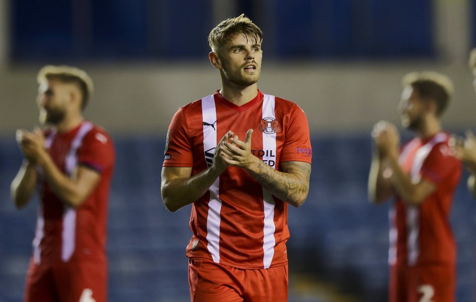 压倒性的历, 双方总计至